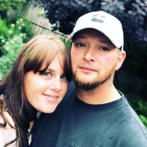 Meet your Posher, Aprell